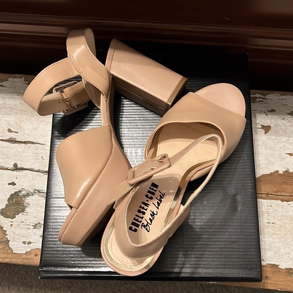 Chelsea Crew Black Label “Rose” platform sandals. Never worn - Picture 4 of 6